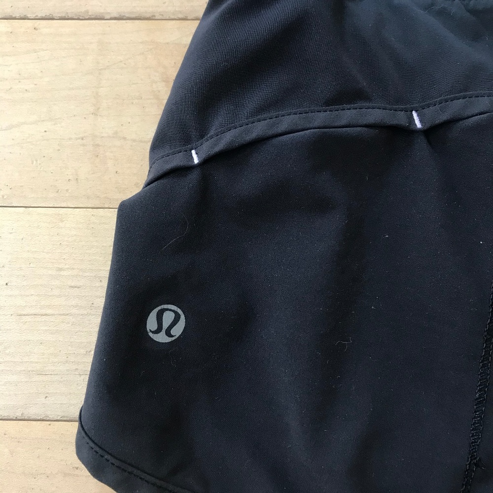 Lululemon Speed Up Shorts- RARE - Picture 4 of 5